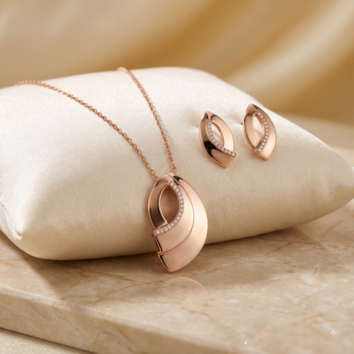 Modern Silver Necklace
