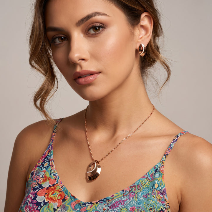 Modern Silver Necklace