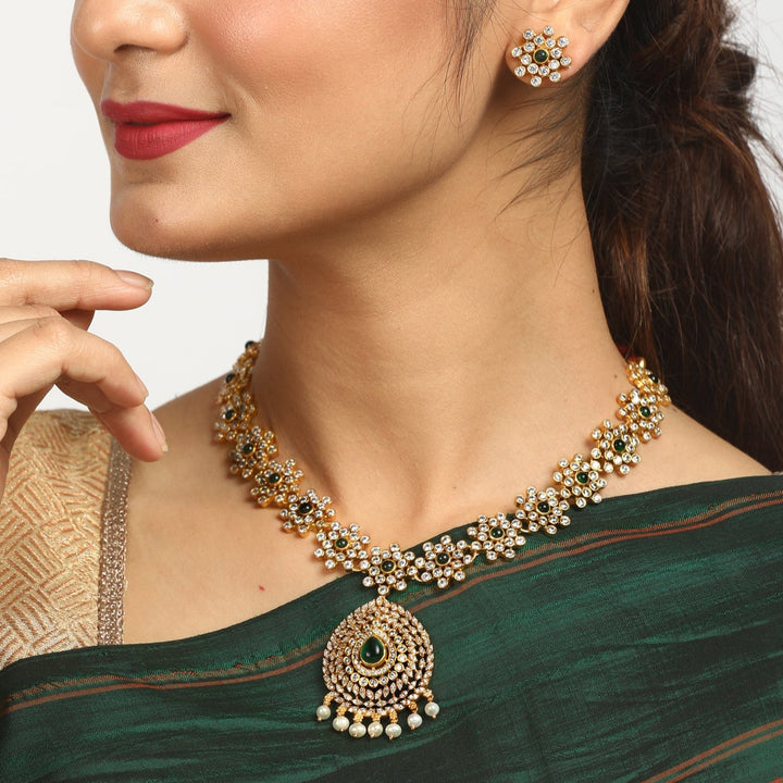 Savarna Necklace