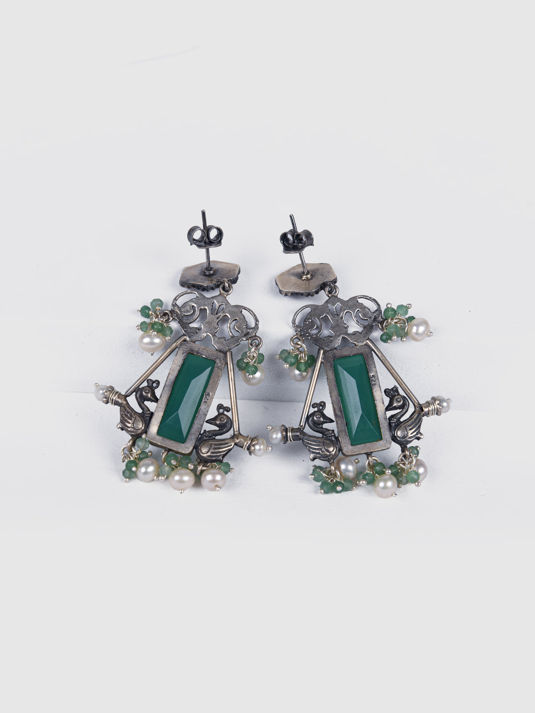 Ridhima 925 silver oxidized earring