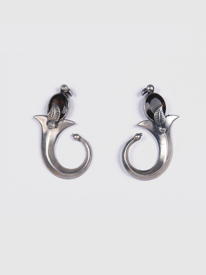 Gitika 925 silver oxidized earring