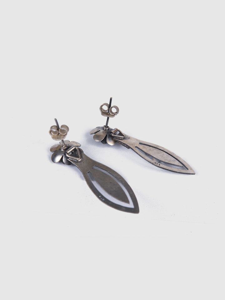 Tripti 925 silver oxidized earring
