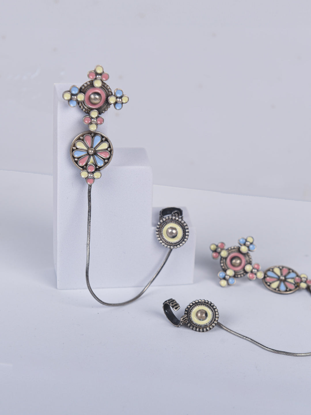 Mantra 925 silver oxidized earring