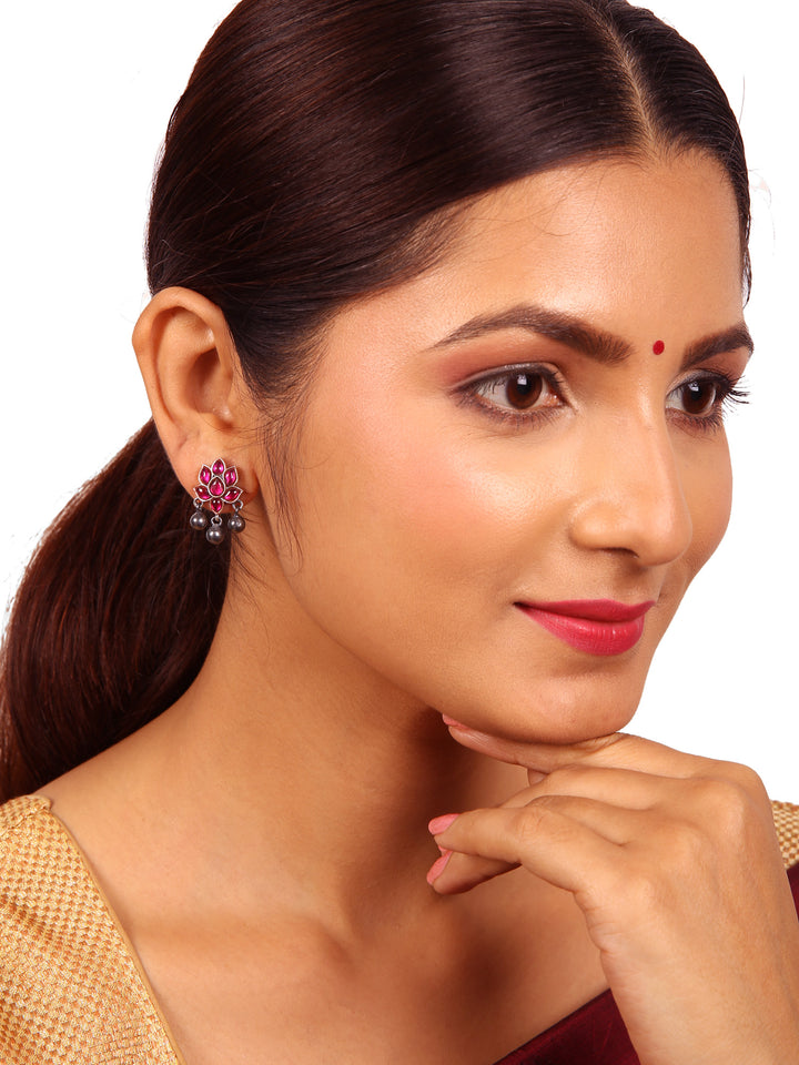 Saanvi Stud