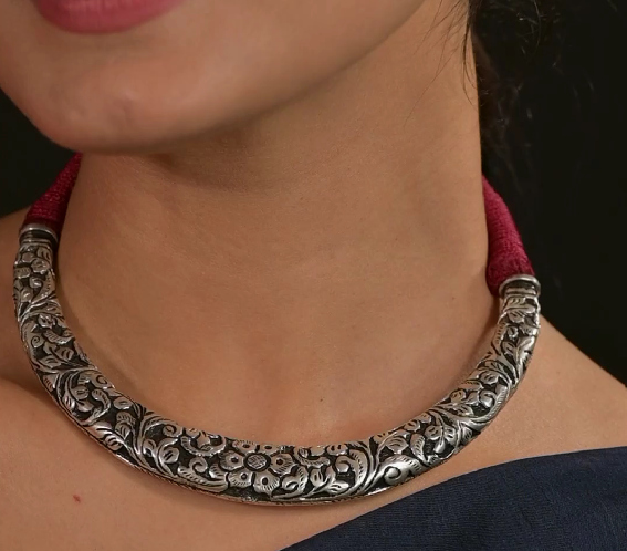 Jiya hasli necklace - 925 silver oxidized