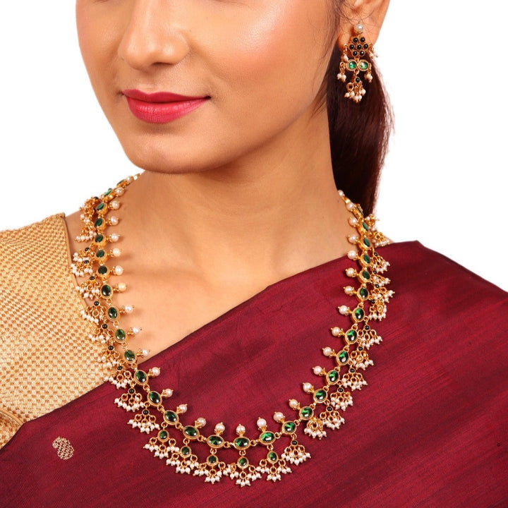 Ivani necklace