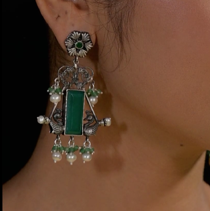 Ridhima 925 silver oxidized earring