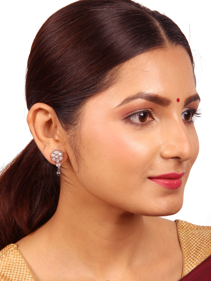 Akshaya Stud