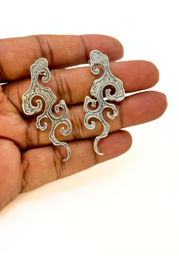 Modern art earring - 925 silver oxidized