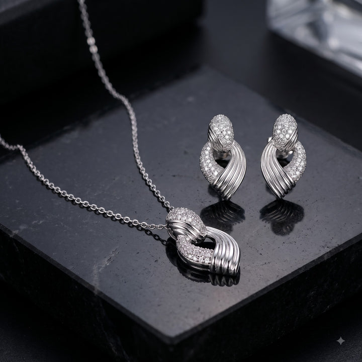Intertwined Silver Necklace Set