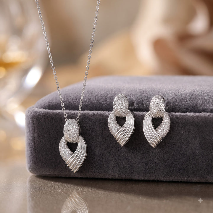 Intertwined Silver Necklace Set