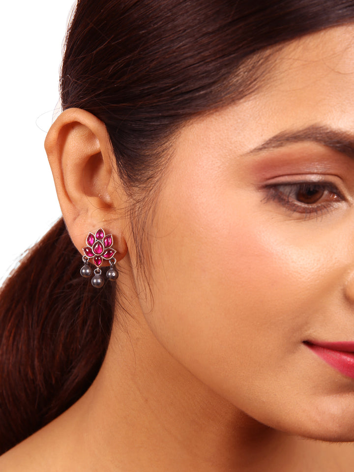 Saanvi Stud