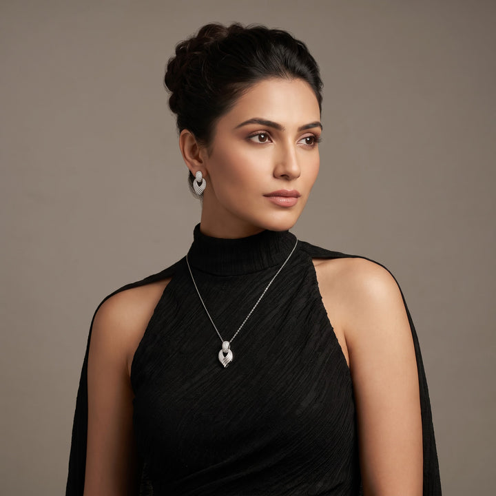 Intertwined Silver Necklace Set