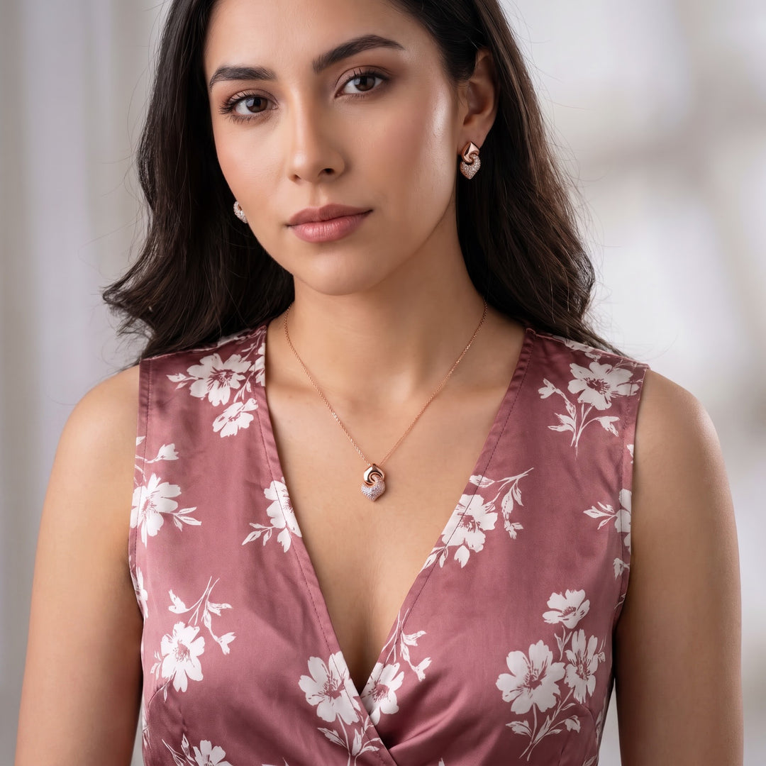 Intertwined Heart 925 Silver Necklace