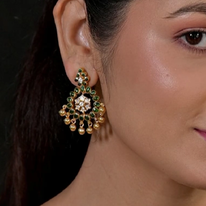Vahini Earring