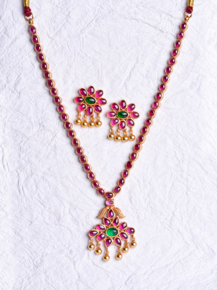 Ishika Necklace
