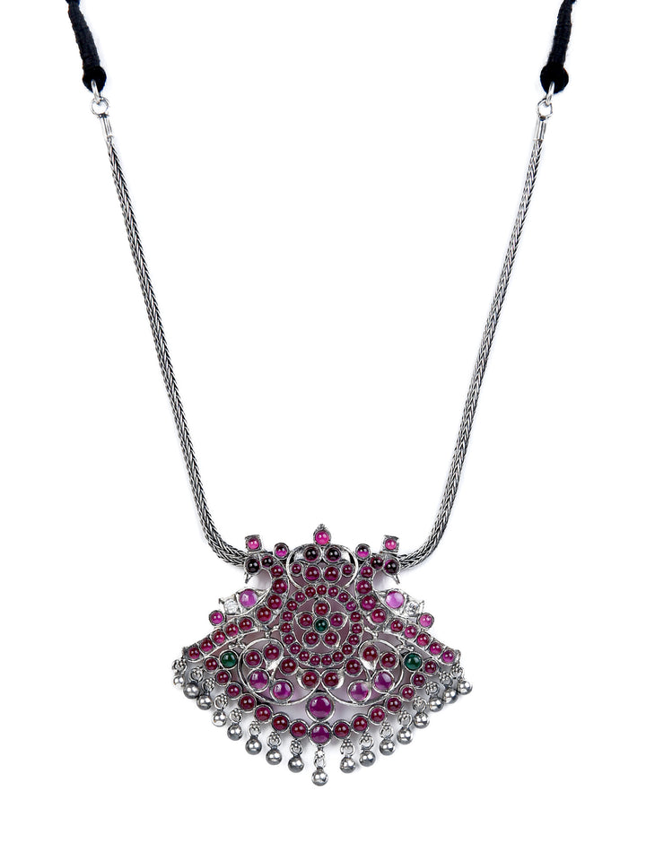 Januja Necklace