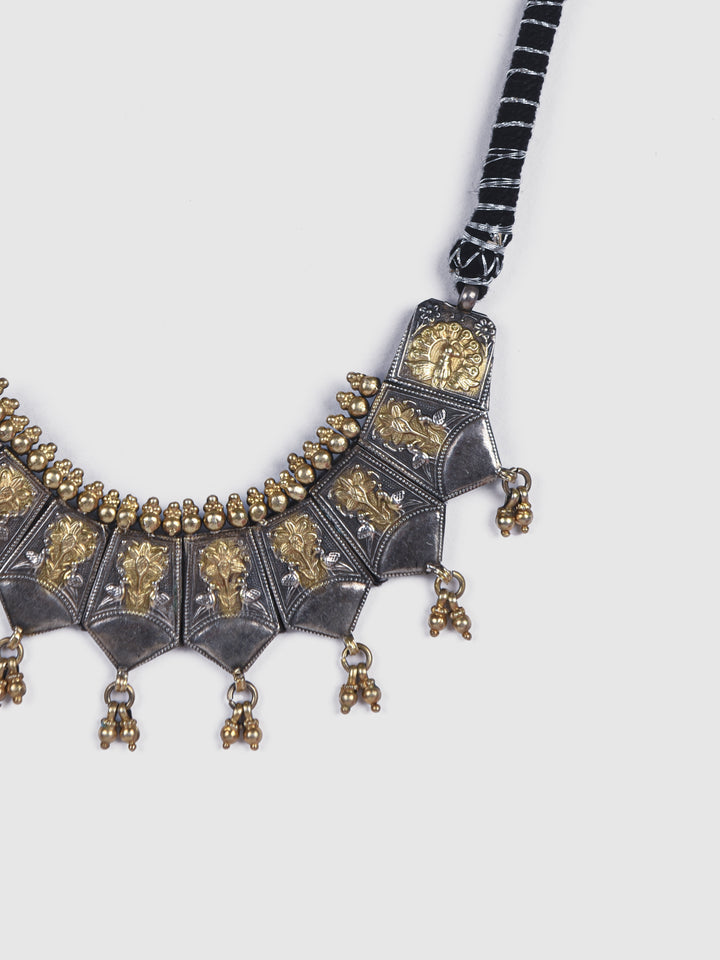 Neysa contemporary dual-tone 925 Silver necklace