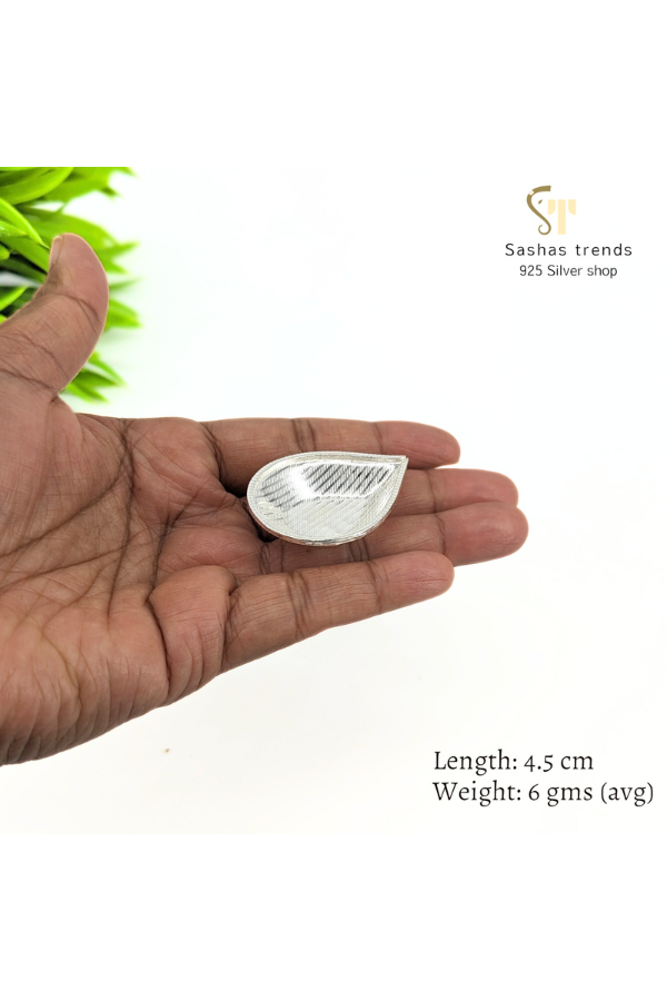 925 Silver mini lamp / Silver mini diya / Silver vilakku / Deepam