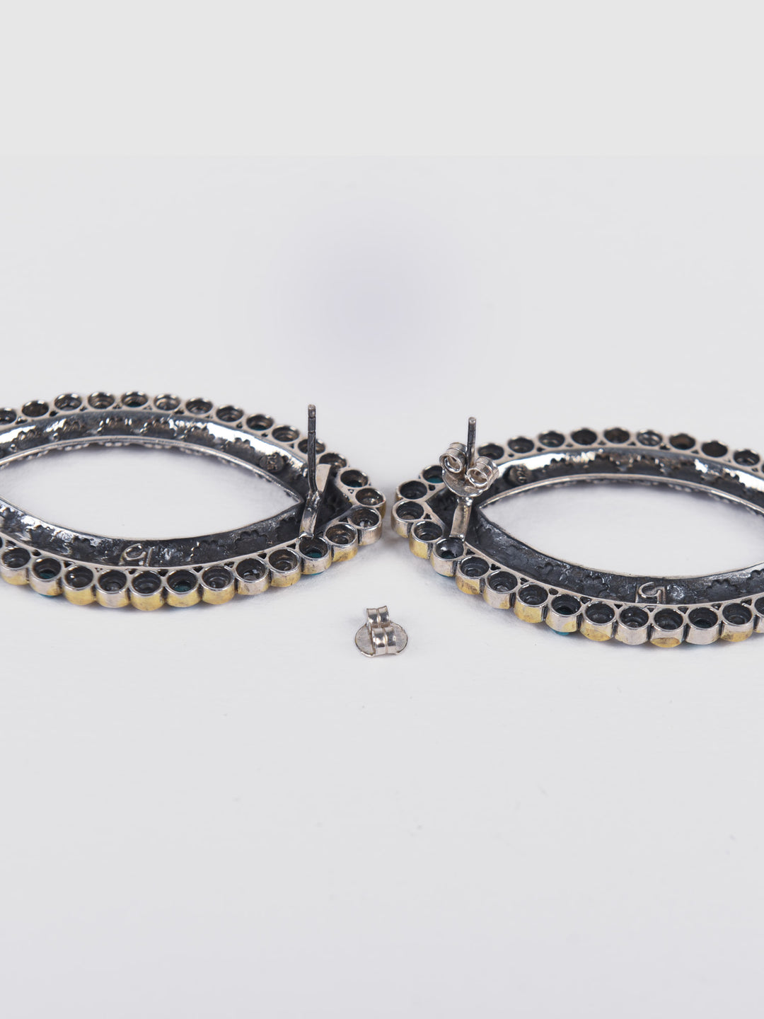 Harshali 925 silver contemporary dual-tone earring