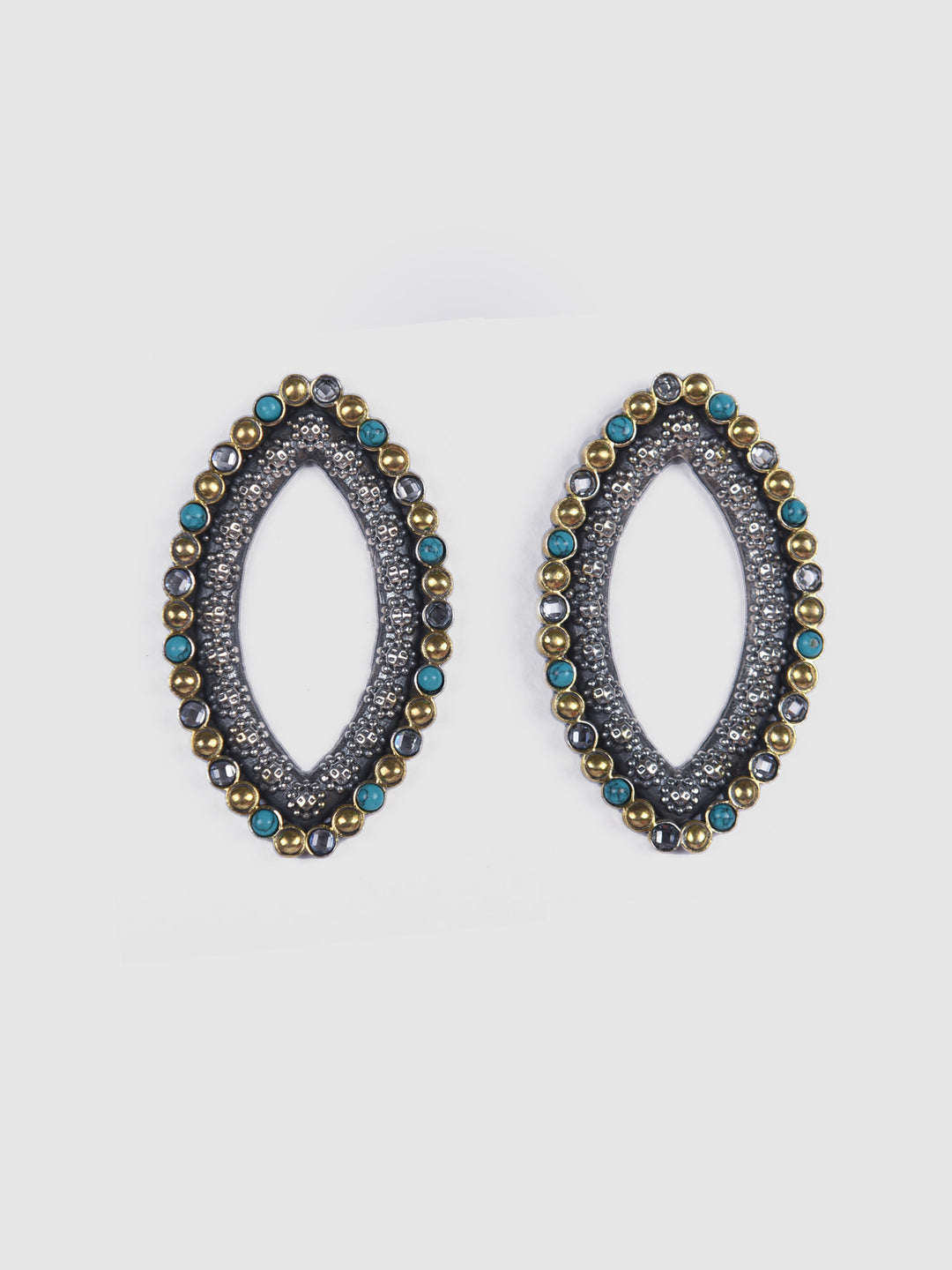 Harshali 925 silver contemporary dual-tone earring