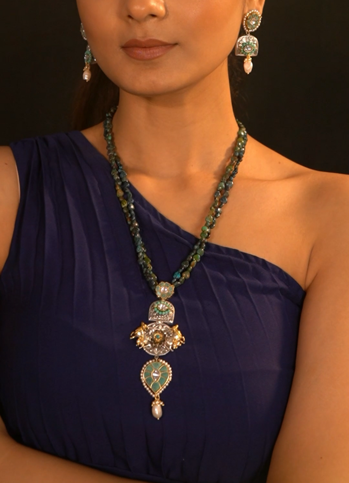 Sunaina 925 silver dual-tone necklace set