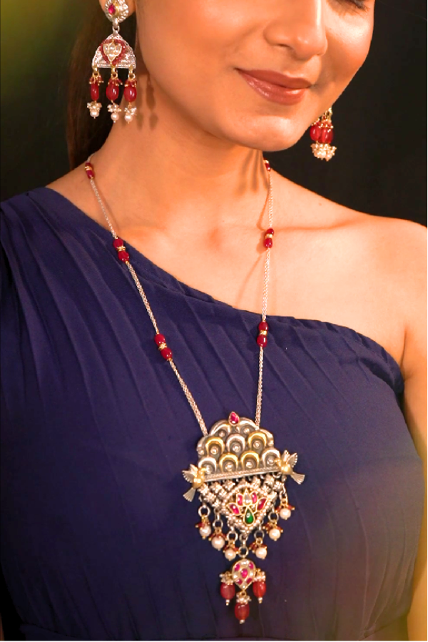 Decorative necklace and earrings
