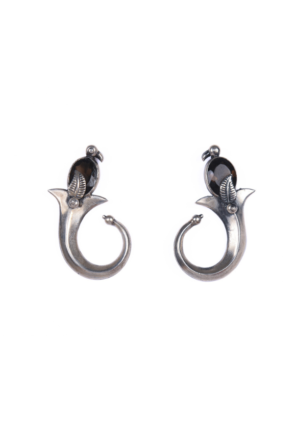 Gitika 925 silver oxidized earring