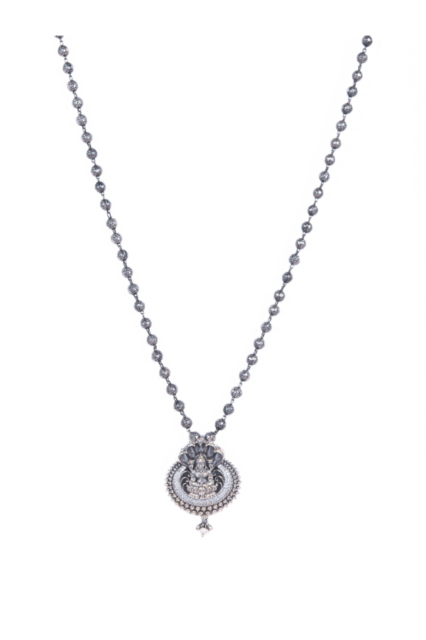 Silver necklace with a pendant