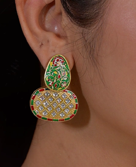 Ameya 925 silver gold plated earring