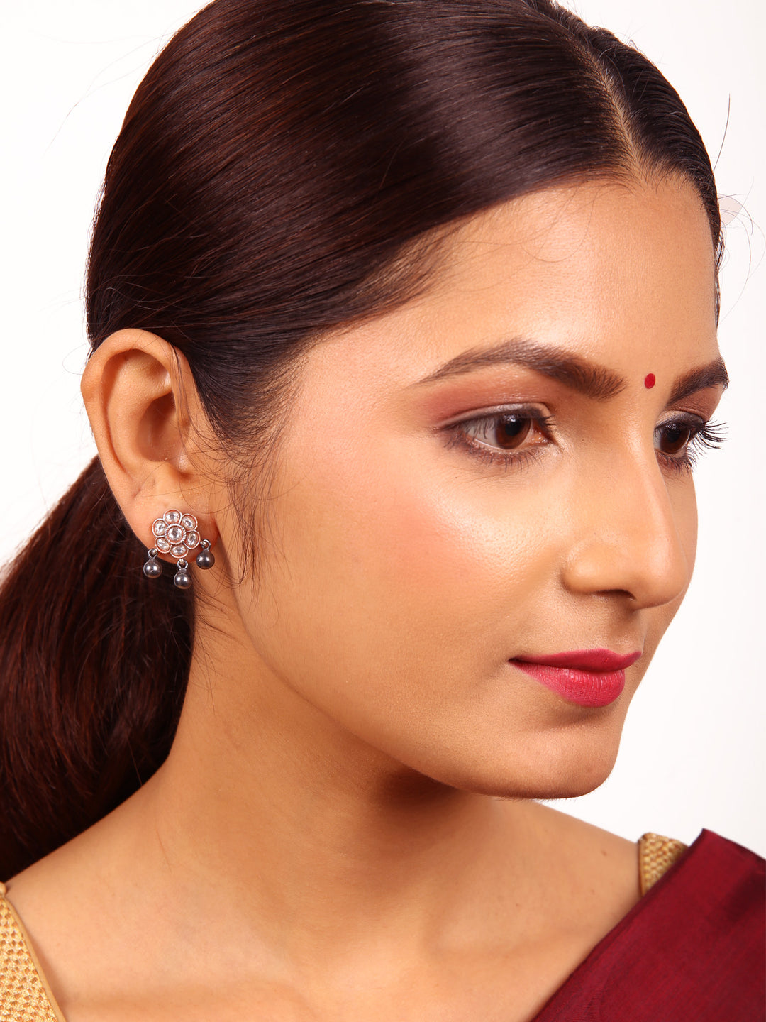 Anika Stud - 925 silver oxidized - Earrings