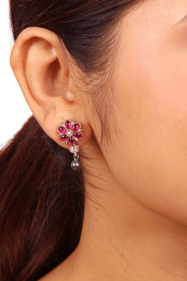 Anula Stud - 925 silver oxidized