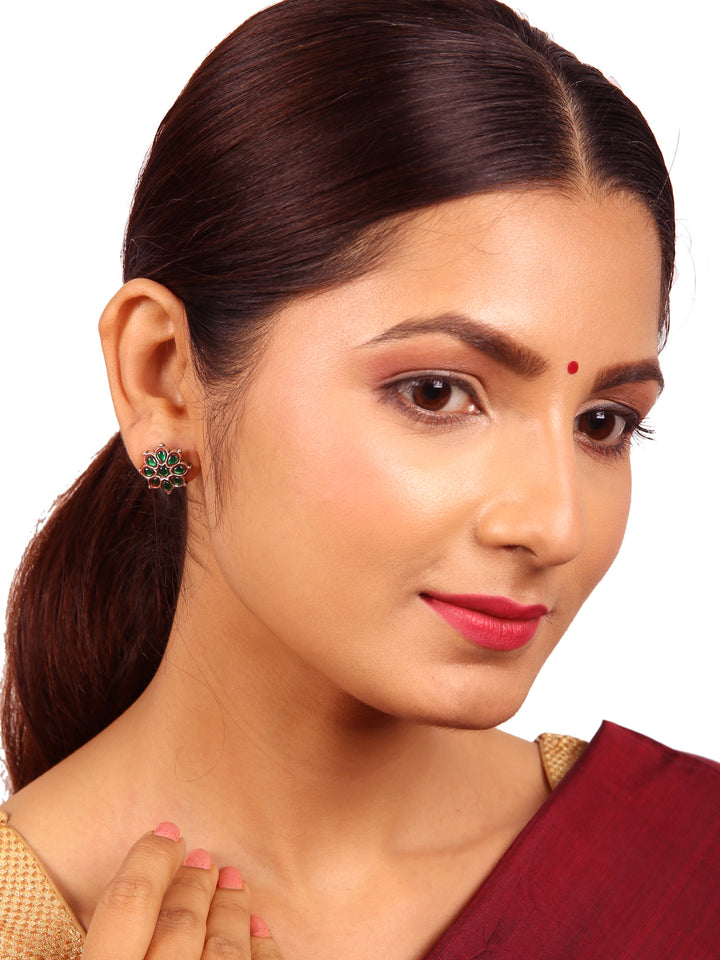 Anura Stud - 925 silver oxidized - Earrings