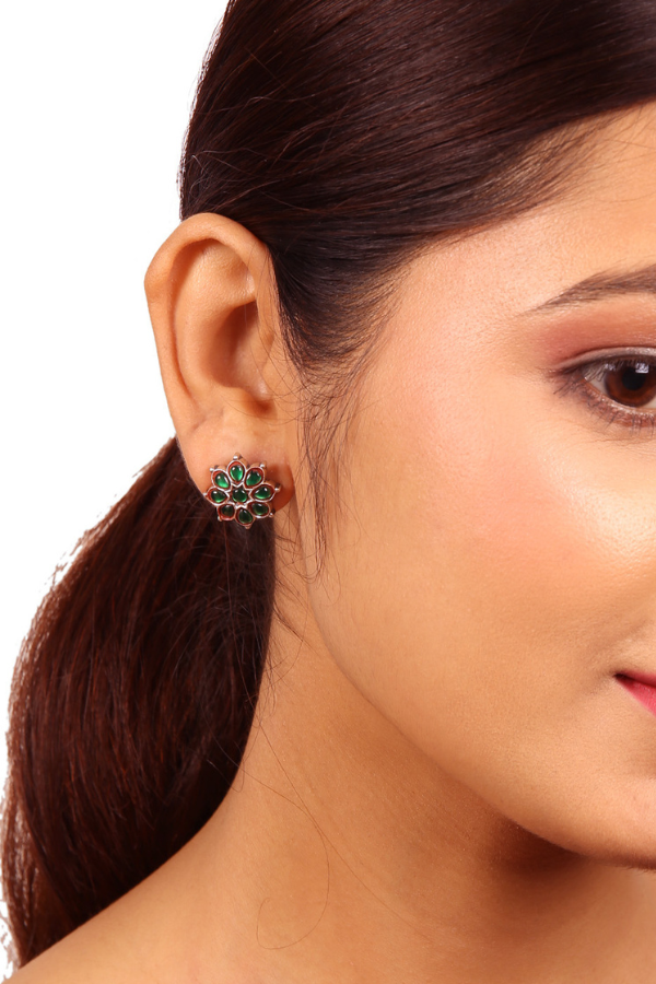 Anura Stud - 925 silver oxidized