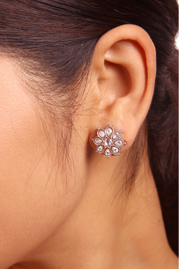 Asha Stud - 925 silver oxidized