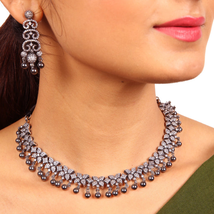 Benitha Necklace - 925 oxidized silver