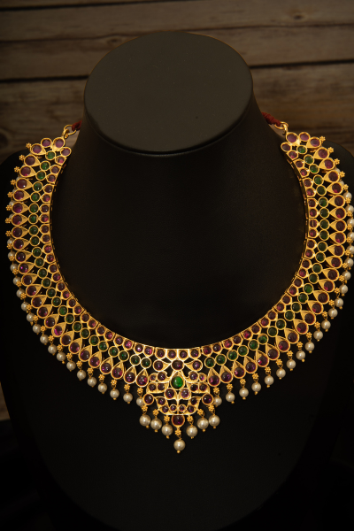 Short necklace