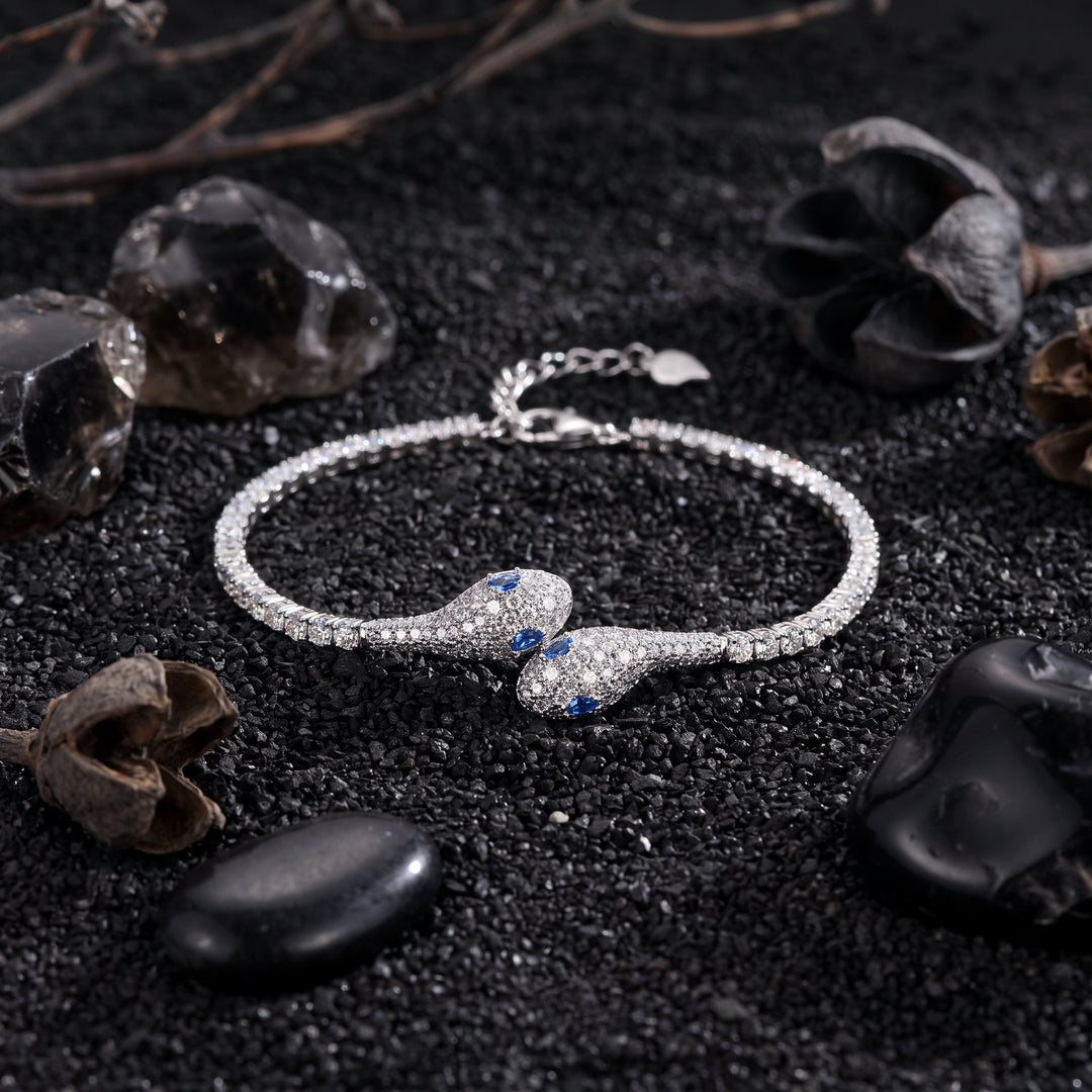 Serpent bracelet