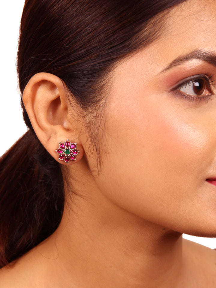 Chadini Stud - 925 silver oxidized - Earrings