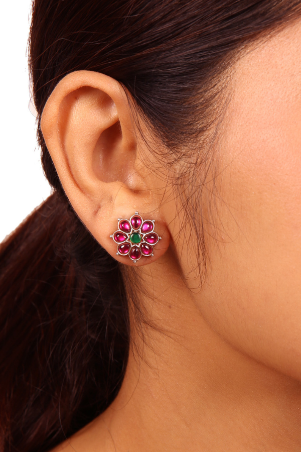 Chadini Stud - 925 silver oxidized