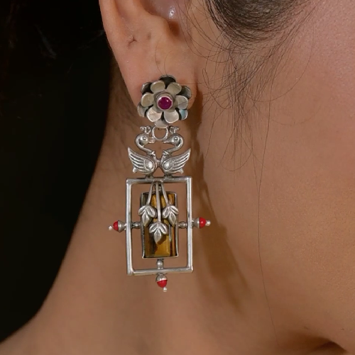 Doyel 925 silver oxidized earring