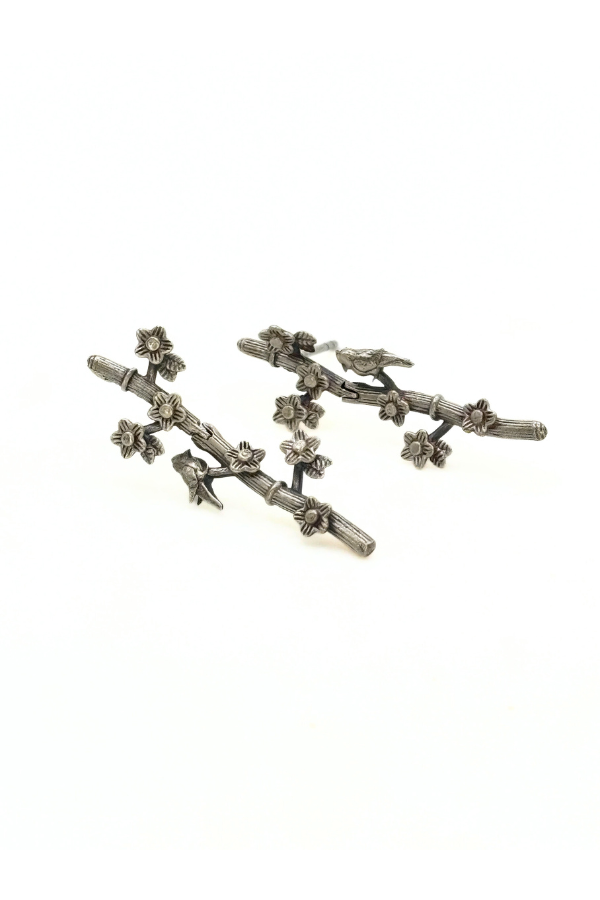 Bird on branch earring - 925 silver oxidized