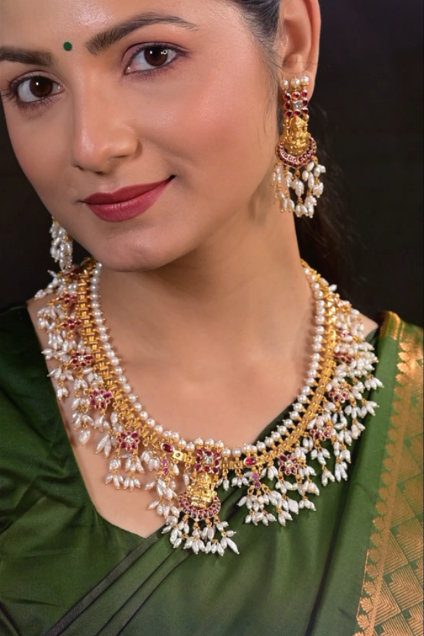 925 sterling silver gold plated and pearl necklace with matching earrings 