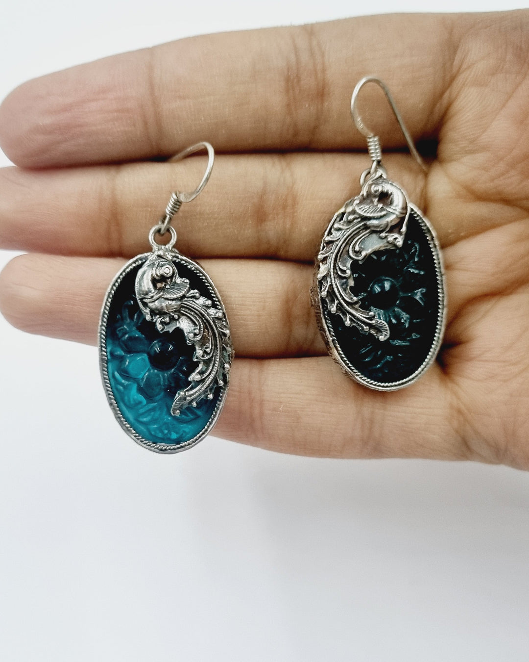 Sterling silver earring, 925 silver jewelry, Green stone earring, Navarathri, Christmas, Festival collection, Daily wear, Gifts