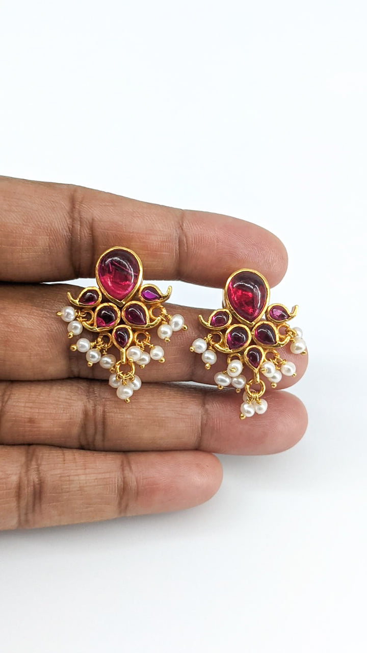 Sai Earring