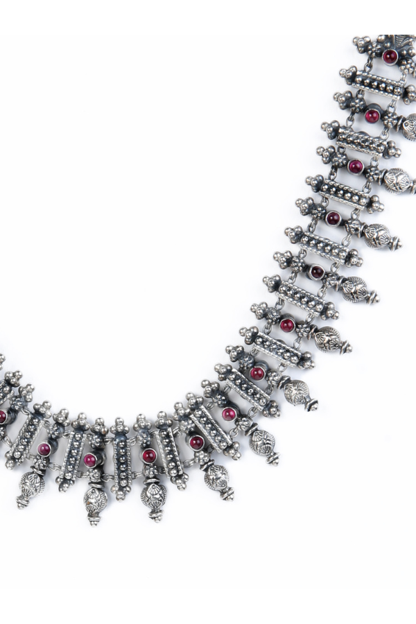 Indira Necklace - 925 oxidized silver