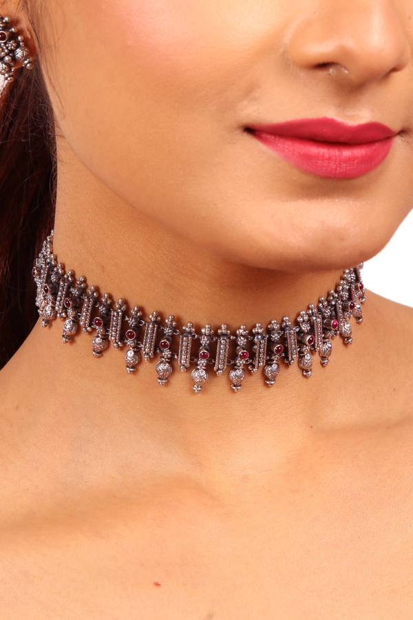 Indira Necklace - 925 oxidized silver