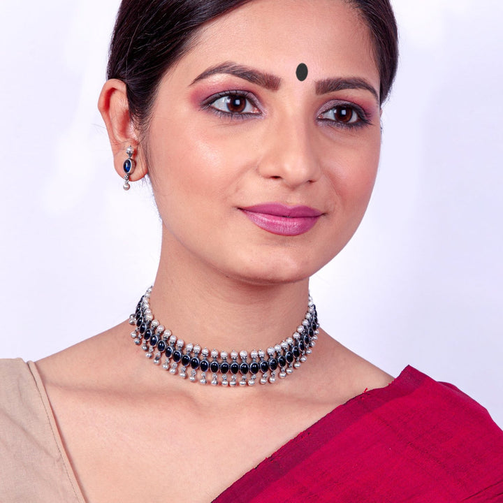 Iniya Necklace - 925 oxidized silver