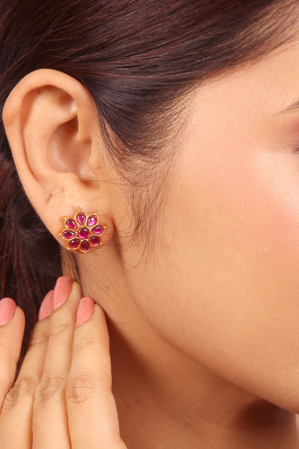 Kashvi Stud - 925 silver gold polish