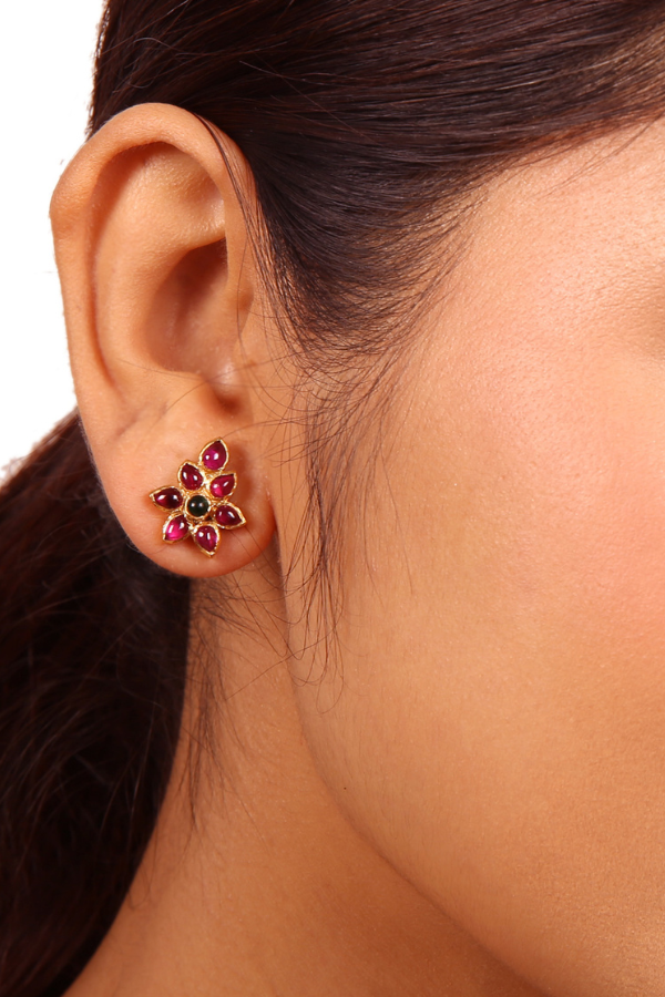 Keya Stud - 925 silver gold polish